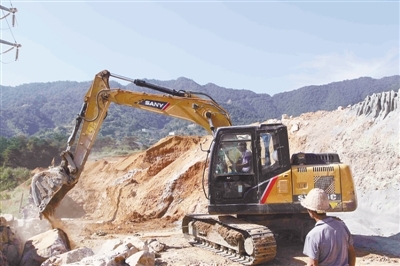 龍巖經(jīng)濟(jì)技術(shù)開發(fā)區(qū)環(huán)海環(huán)保二期工程加速推進(jìn)，新型采暖及制冷技術(shù)開發(fā)成亮點(diǎn)